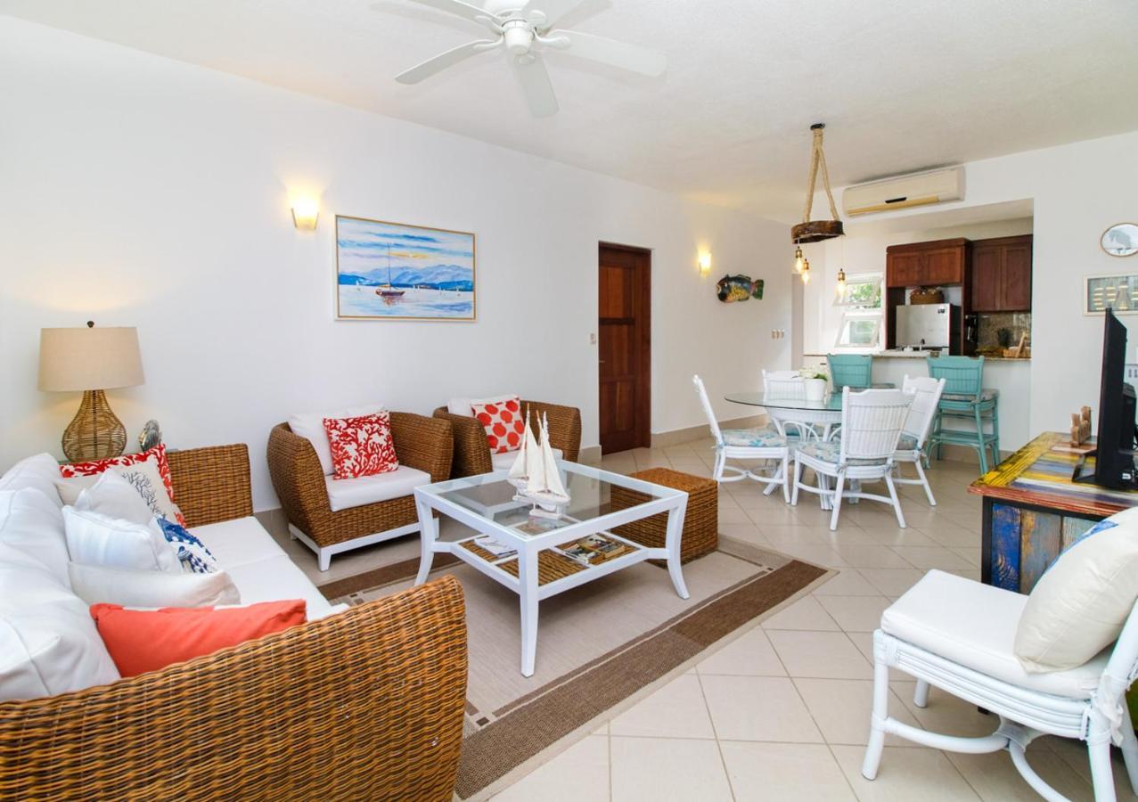Palmeraie Terrenas Beach Apartamento ลาสแตร์เรนาส ภายนอก รูปภาพ
